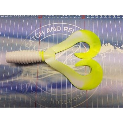 Tukker Baits Smiling Pike Tail Bait Twin Tail Reserve Staarten
