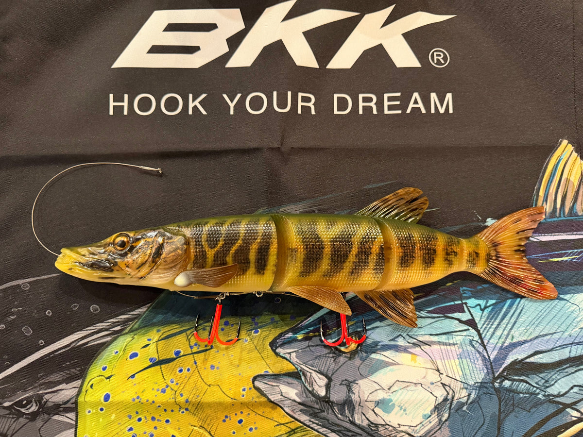 Savage Gear 4D Line Thru Pike van 48cm 820gr SS Striped Pike